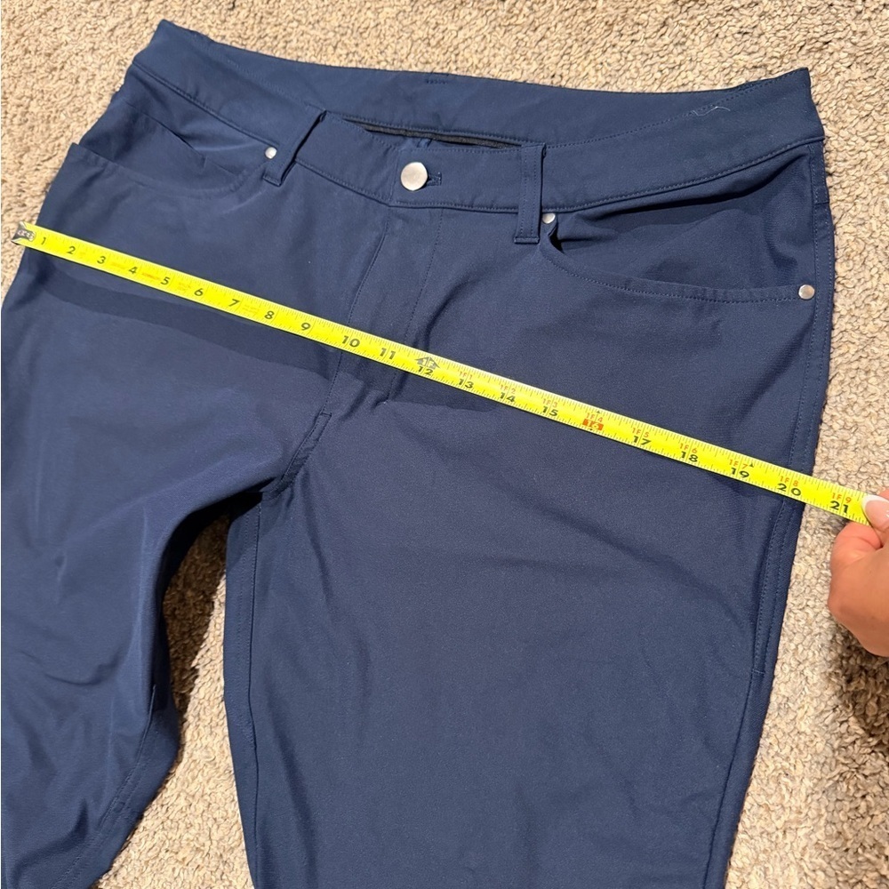 Lululemon ABC Slim-Fit 5-Pocket Pants, Size 35
Warpstreme
Warpstreme™ stretch - Picture 12 of 12